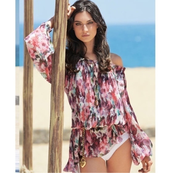 St. John Brigitte Floral-Print Georgette Pleated Blouse - Picture 2 of 10